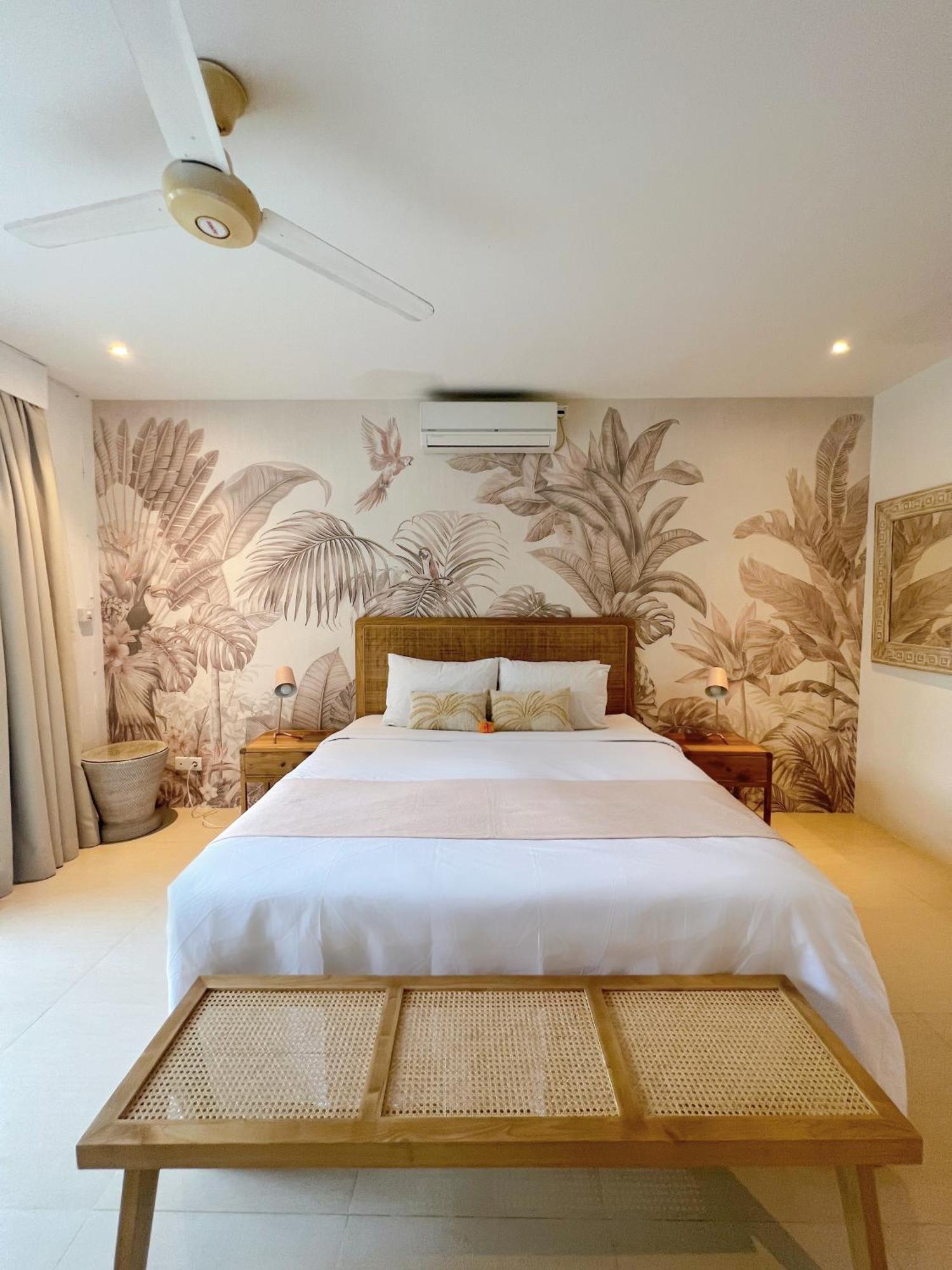 Saffira, - Pool, Garden, Rooftop - Walk To And Cafes! Villa Seminyak (Bali)